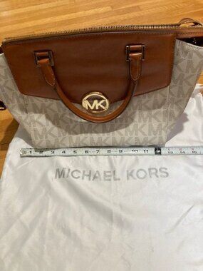 Michael Kors Women’s Leather Hudson Vanilla & Acorn Large Satchel Handbag